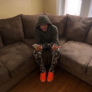 Meet your Posher, Devon